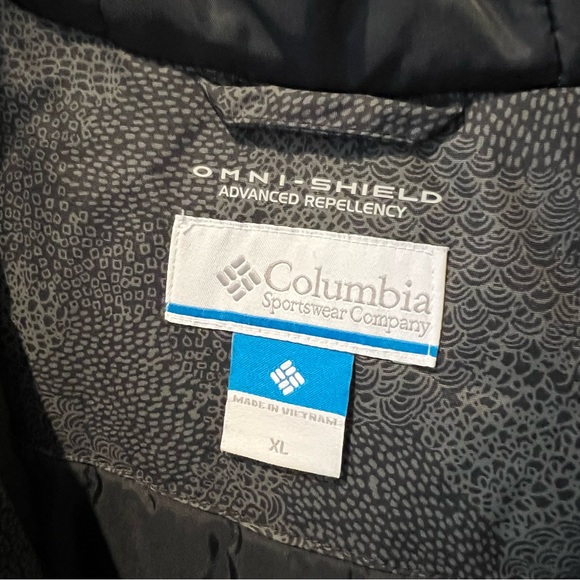 Columbia Ski Jacket - Picture 3 of 4